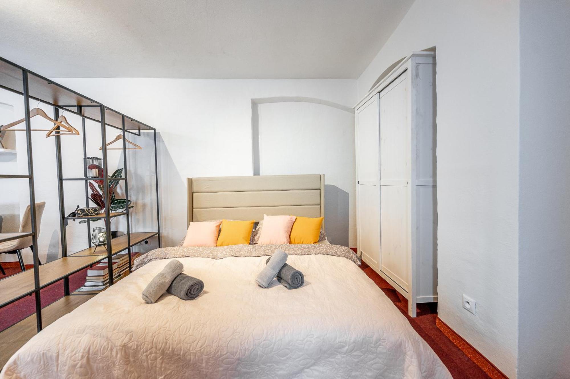 K1 Piatok Sobota Disco Cez Tyzden Tichy Apartman Caşonia Exterior foto