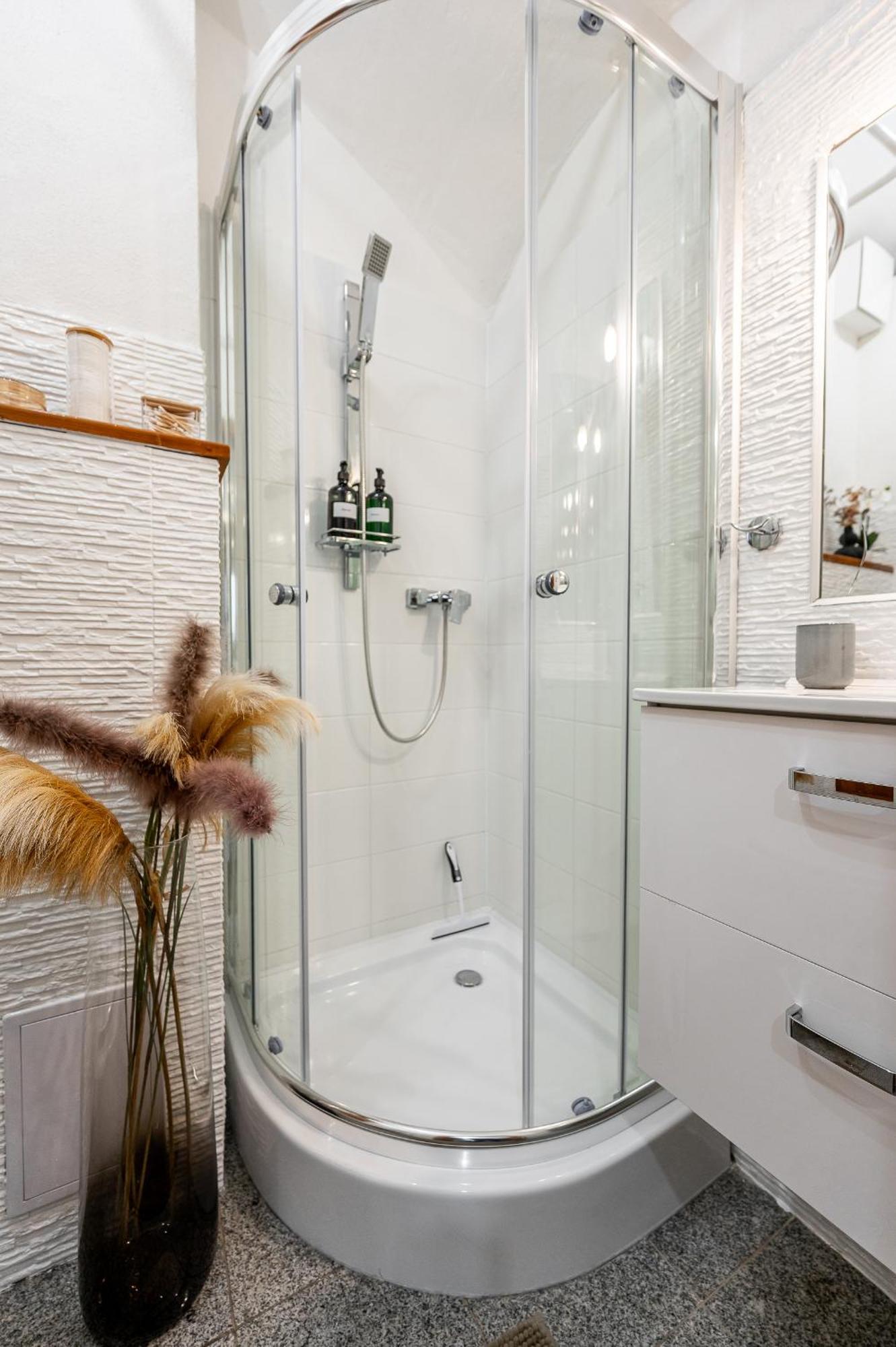 K1 Piatok Sobota Disco Cez Tyzden Tichy Apartman Caşonia Exterior foto