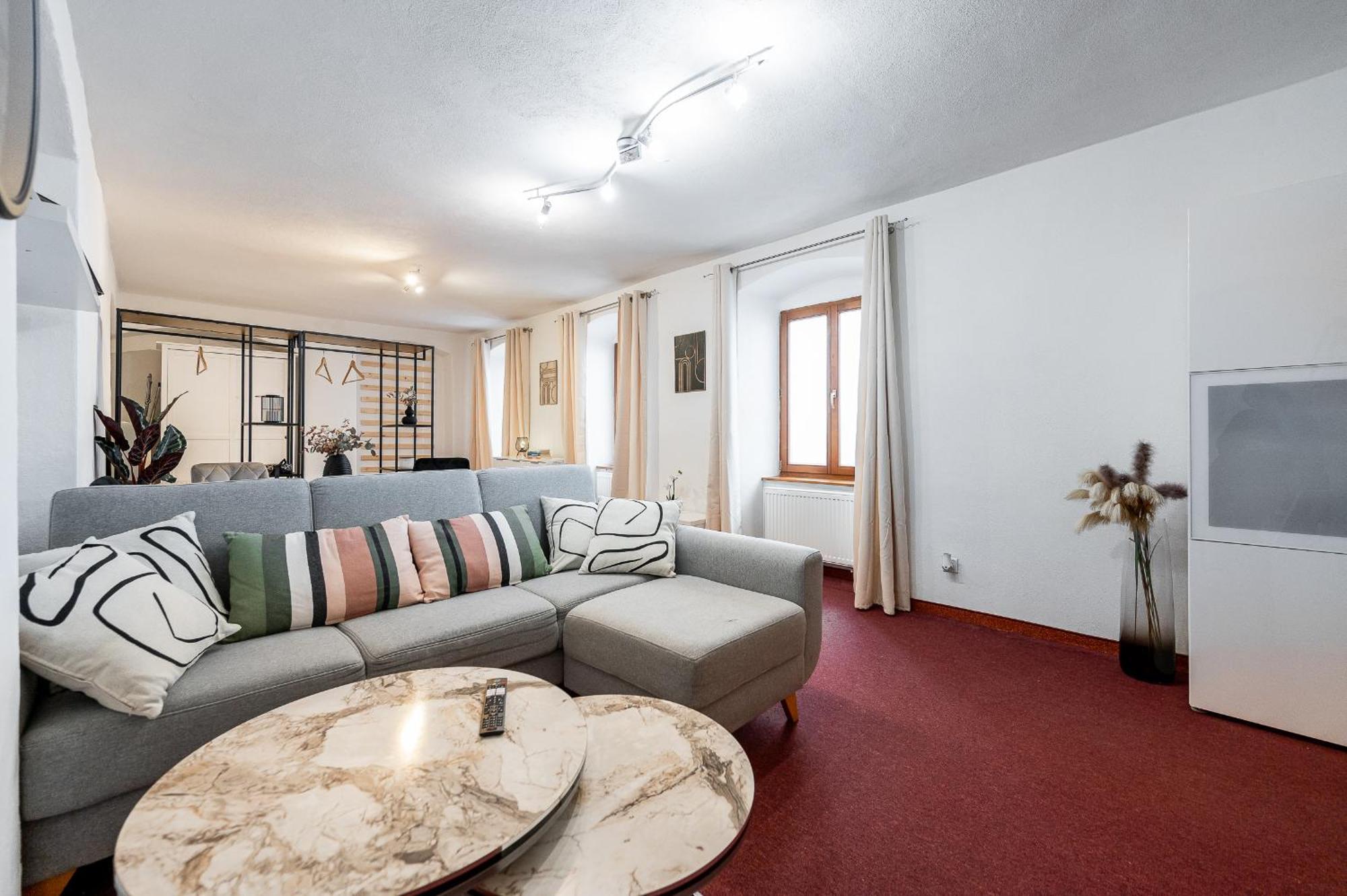 K1 Piatok Sobota Disco Cez Tyzden Tichy Apartman Caşonia Exterior foto